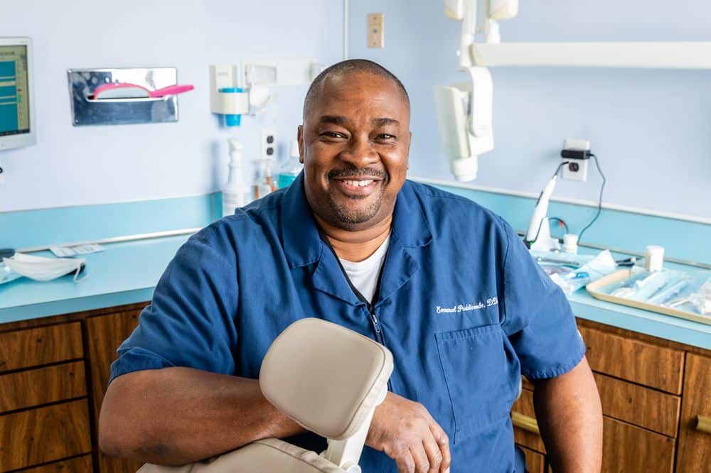 Dr. Emannuel Puddicombe